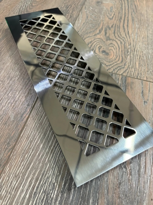 Вентиляционная решетка из полированной нержавеющей стали NR 10 300х100